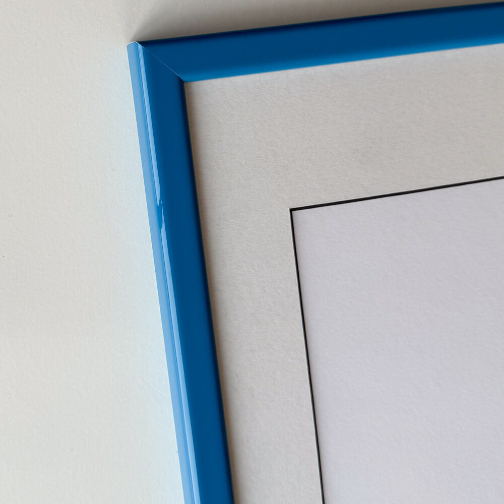 Blå blank træramme – Smal (14 mm) – 50x60 cm