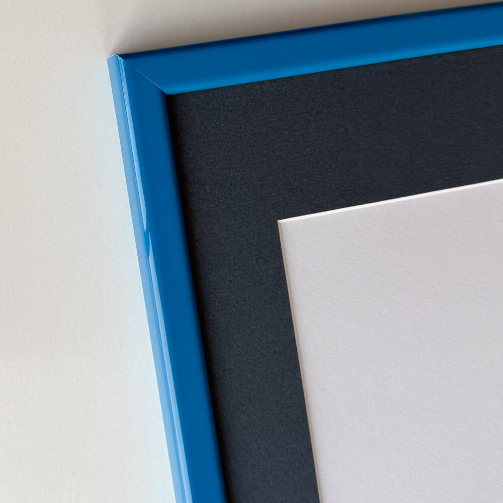 Blå blank træramme – Smal (14 mm) – 50x60 cm