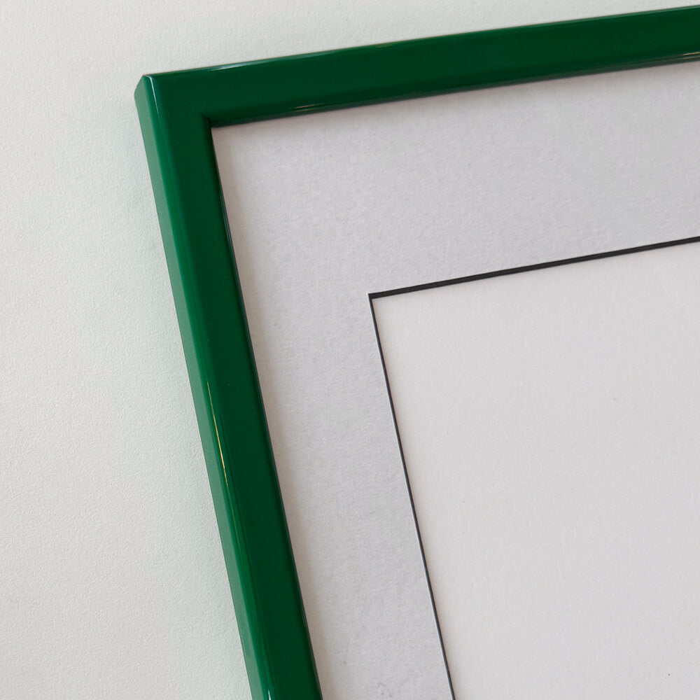 Grøn blank træramme – Smal (13 mm) – 40x50 cm