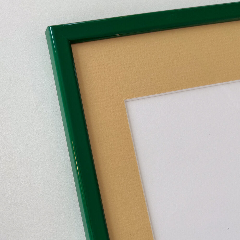 Grøn blank træramme – Smal (13 mm) – 40x50 cm