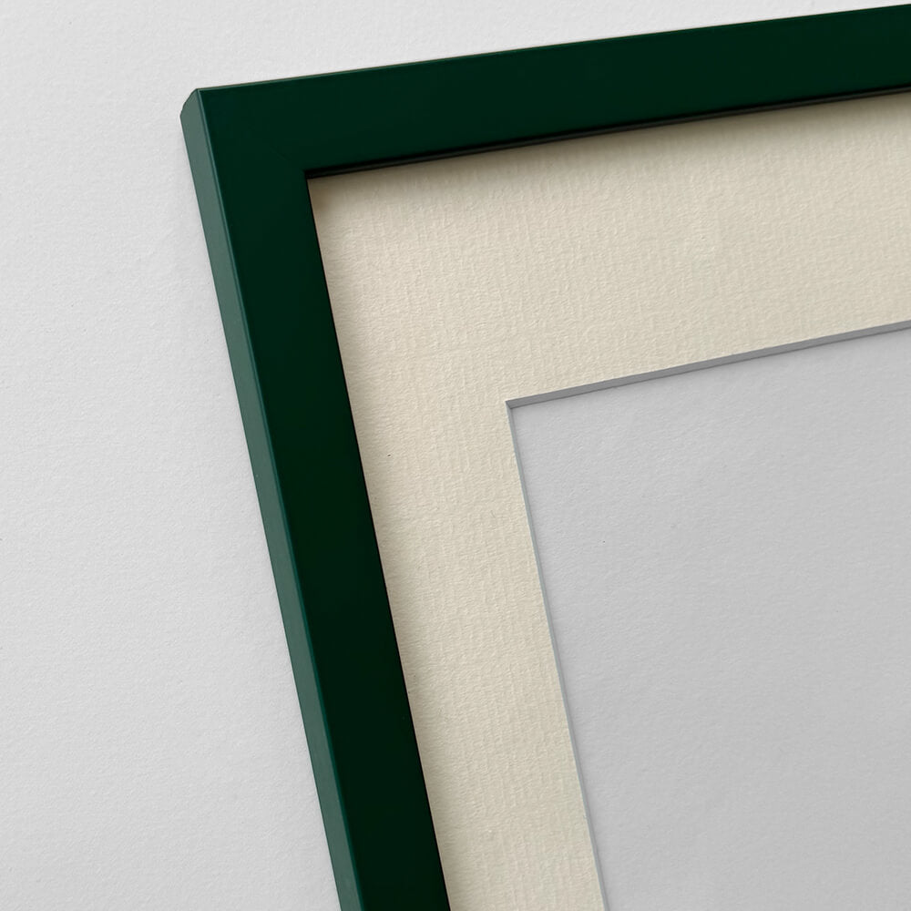 Mørk grøn mat træramme – Smal (15 mm) – 40x50 cm