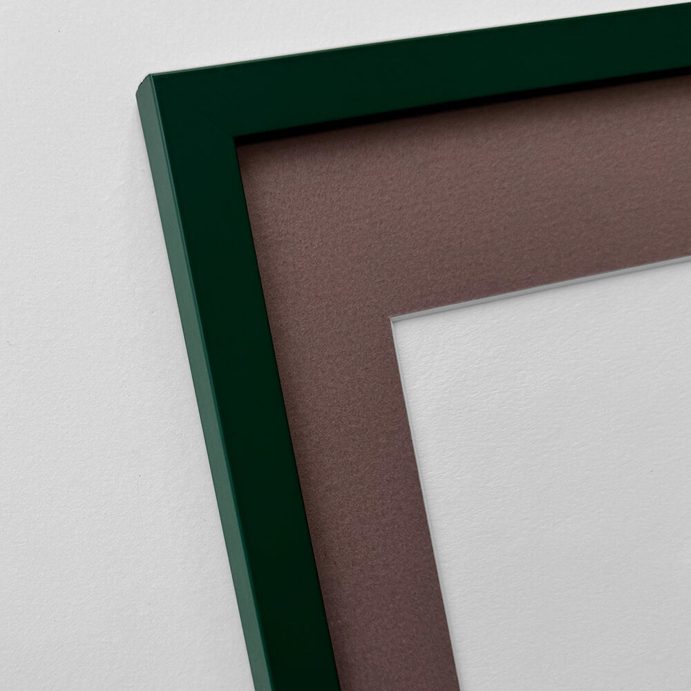 Mørk grøn mat træramme – Smal (15 mm) – 40x50 cm