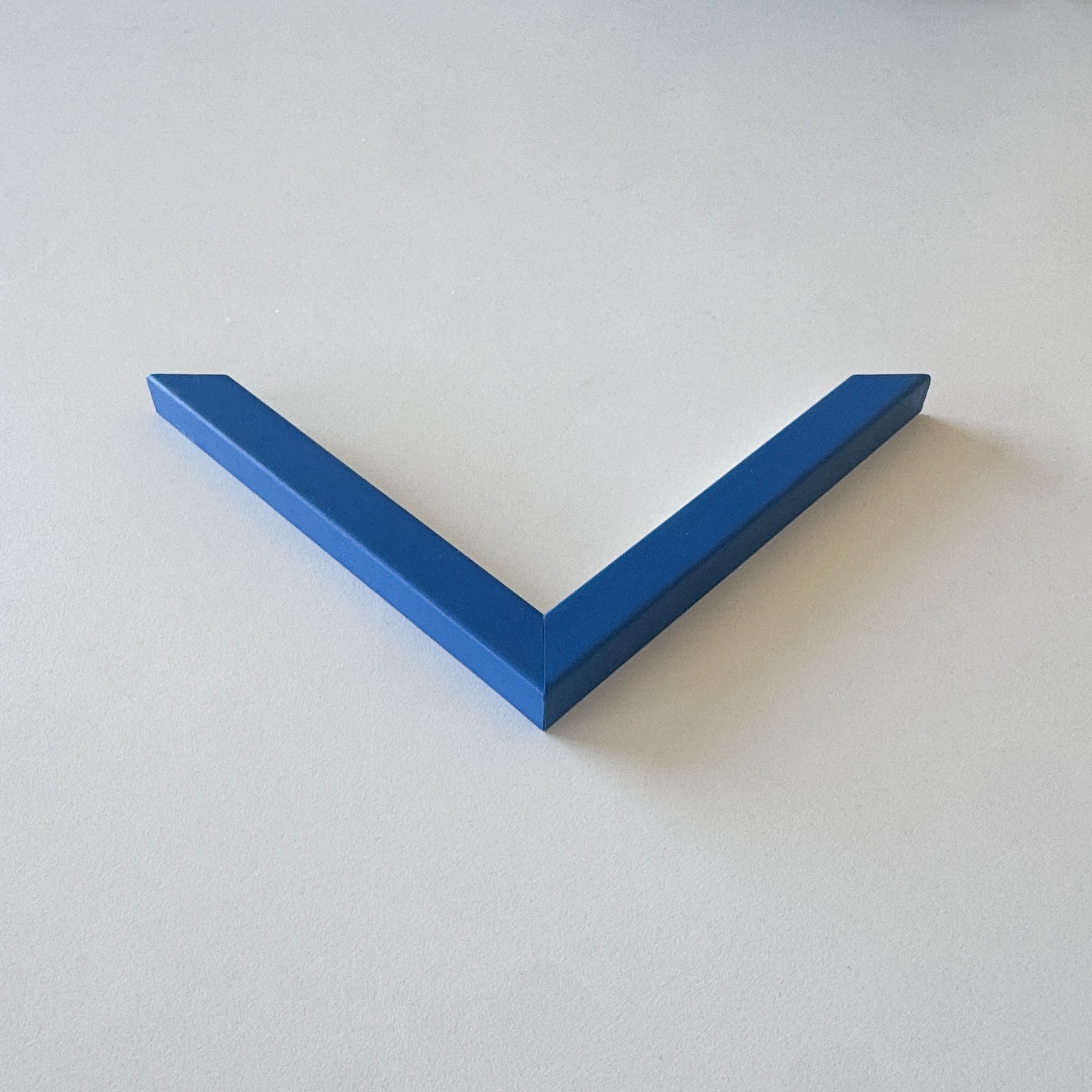 Hjørneprøve: Blå mat træramme - Smal (15x13 mm)