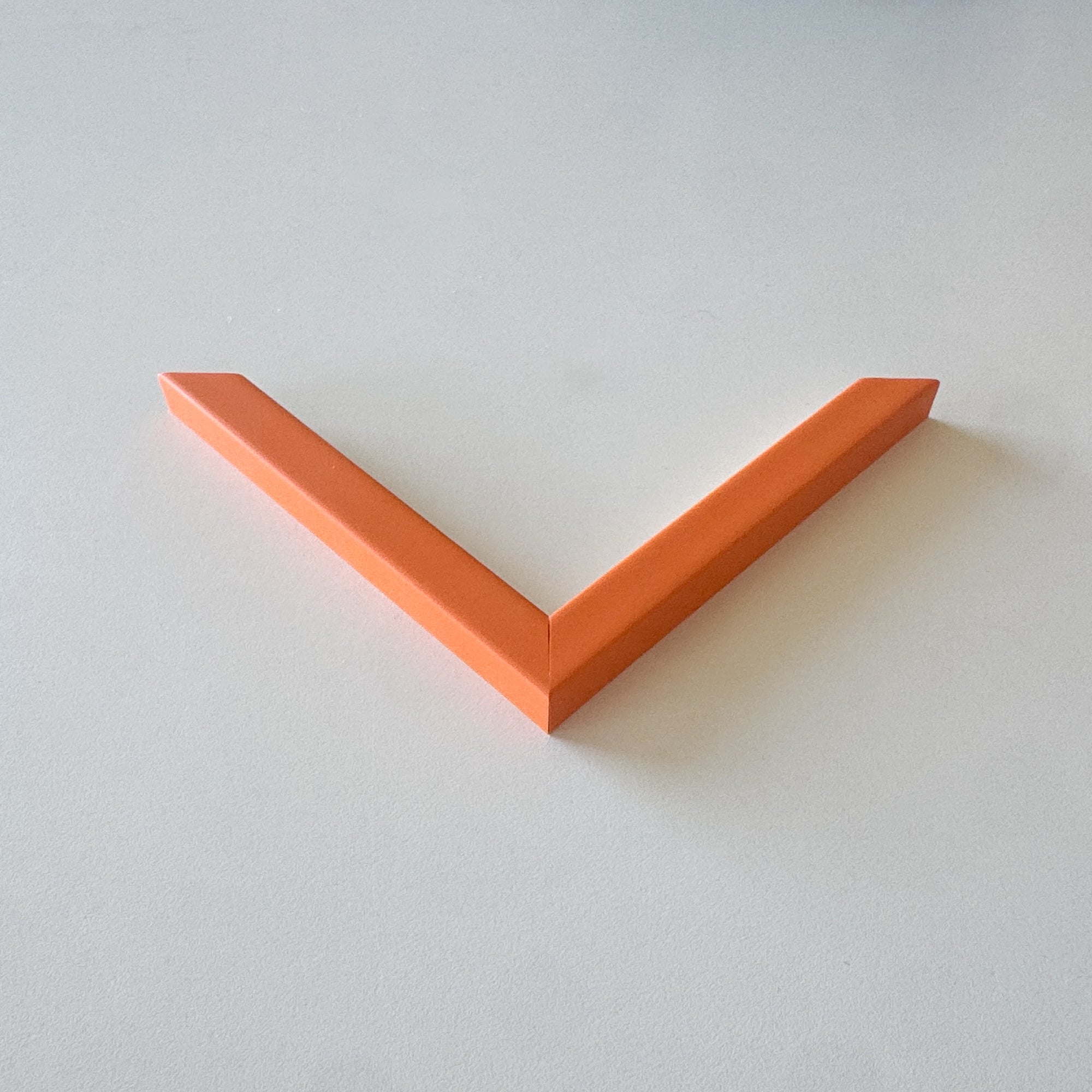 Hjørneprøve: Orange mat træramme - Smal (15x13 mm)
