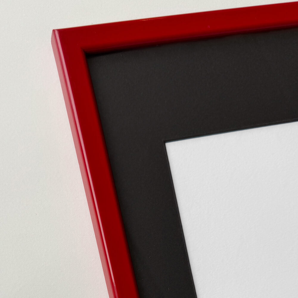 Mørk rød blank træramme - Smal (13 mm) - 50x70 cm