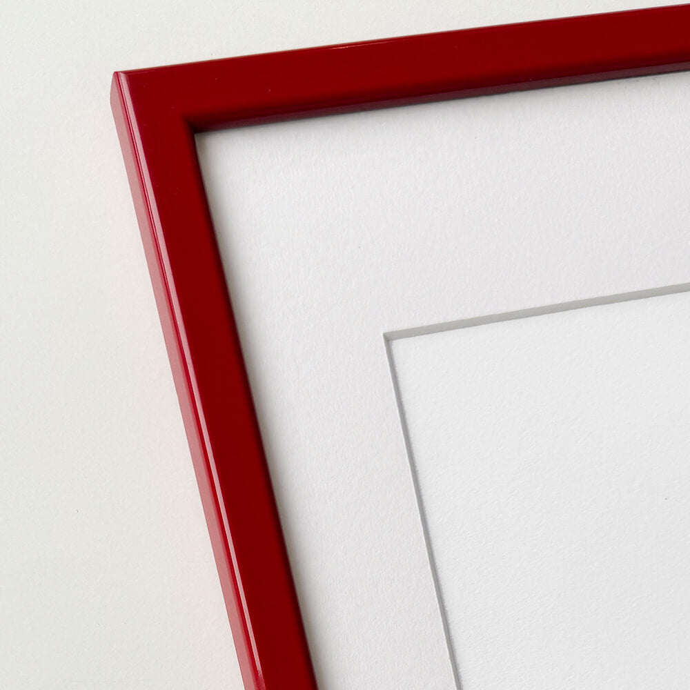Mørk rød blank træramme - Smal (13 mm) - 50x70 cm