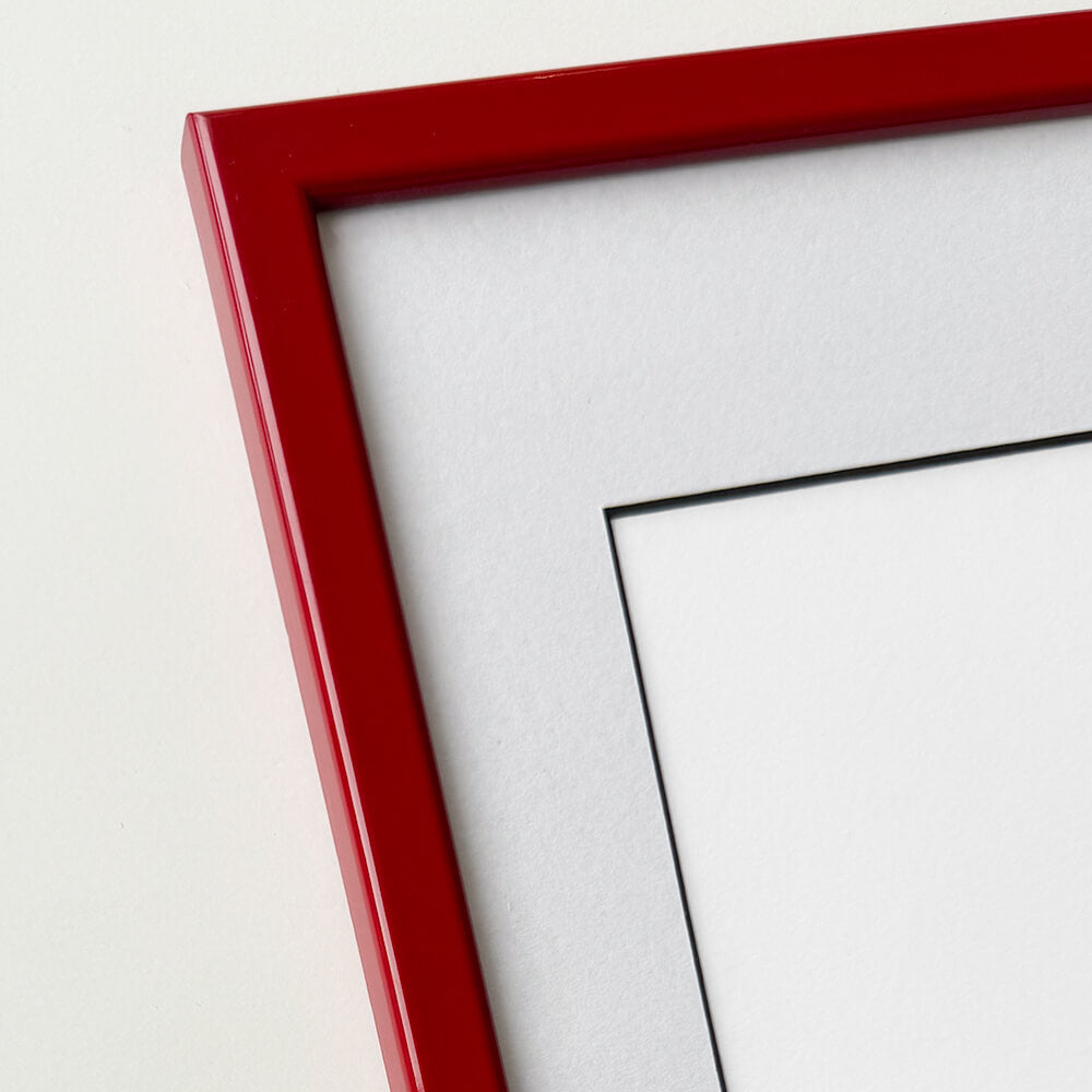 Mørk rød blank træramme - Smal (13 mm) - 50x70 cm