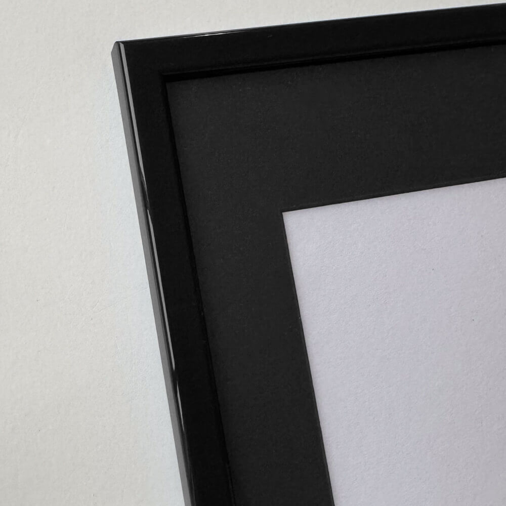 Sort blank træramme - Smal (13 mm) - 40x50 cm