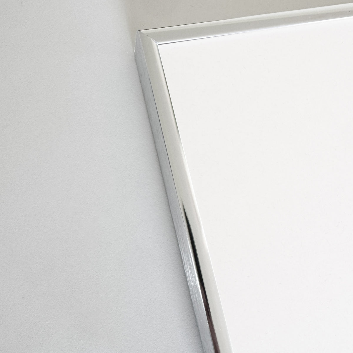 Blank sølv premium aluramme - Smal (6 mm) - 100x140 cm