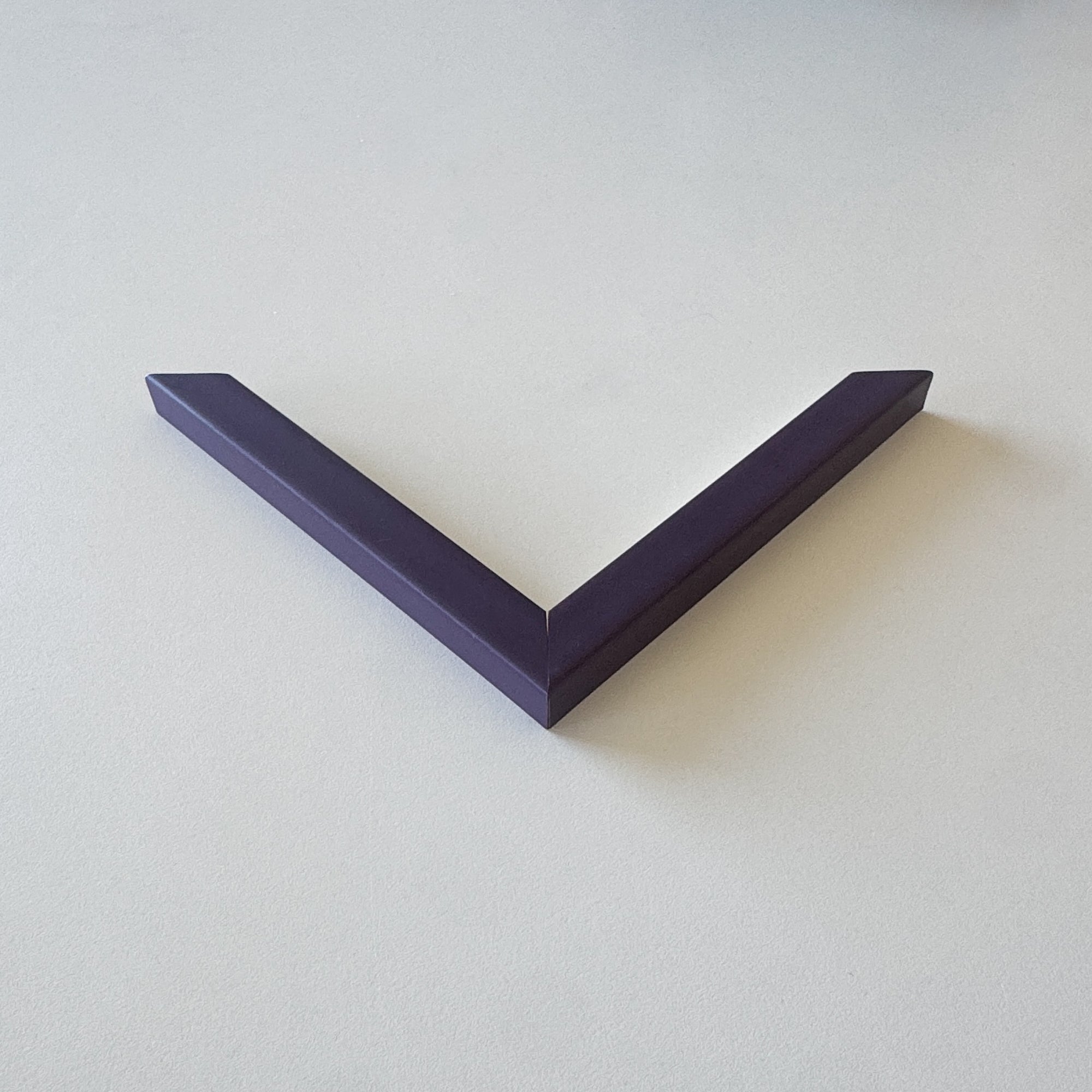 Hjørneprøve: Lilla mat træramme - Smal (15x13 mm)