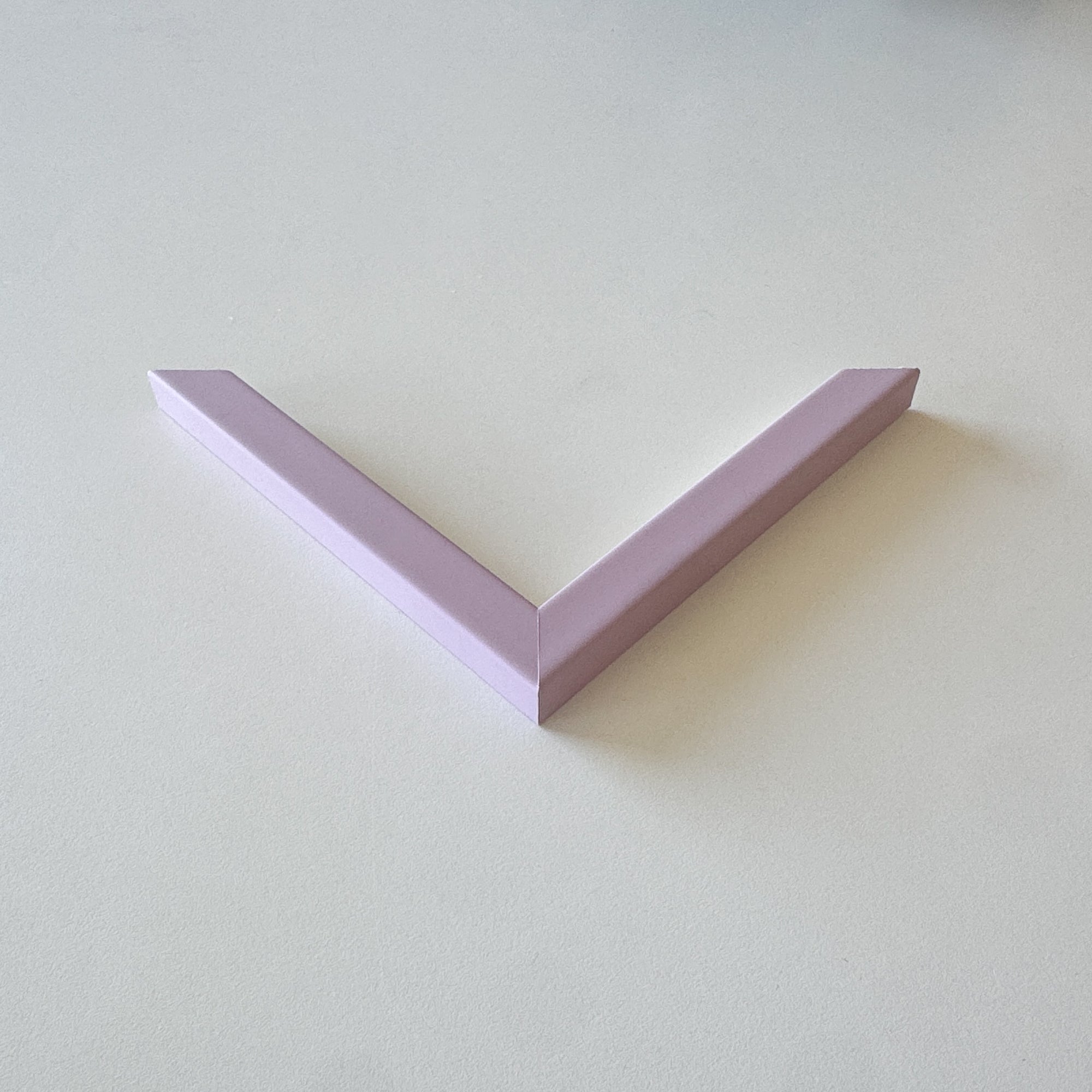 Hjørneprøve: Lyserød mat træramme - Smal (15x13 mm)