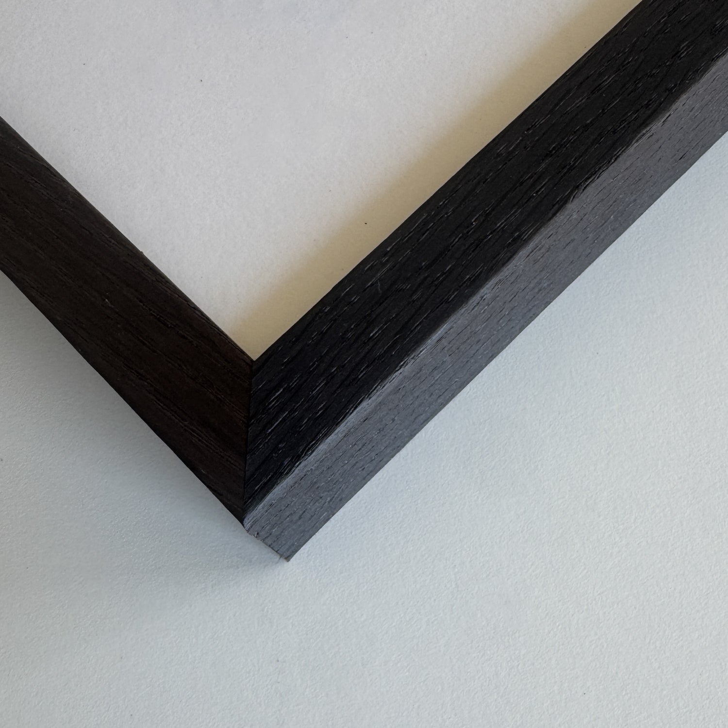 Mørk røget eg træramme - Bred (20x30 mm)