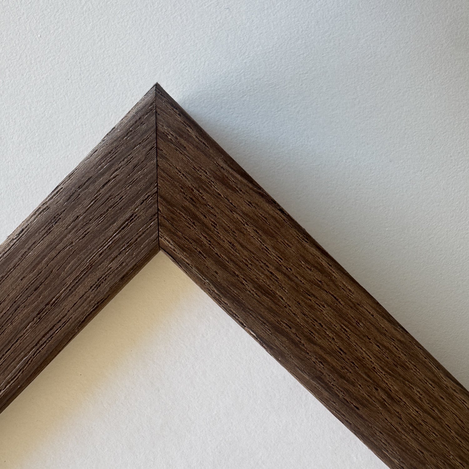 Røget eg træramme - Bred (20x30 mm)