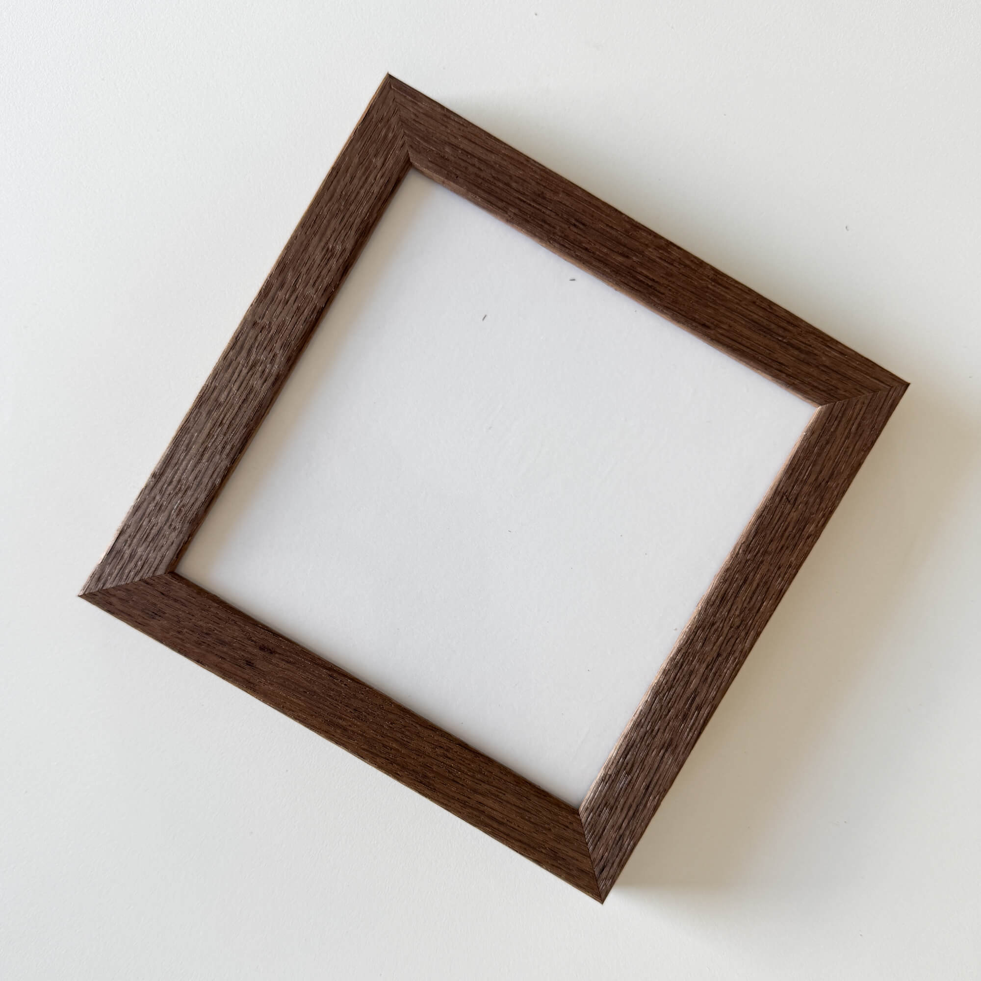Røget eg træramme - Bred (20x20 mm)
